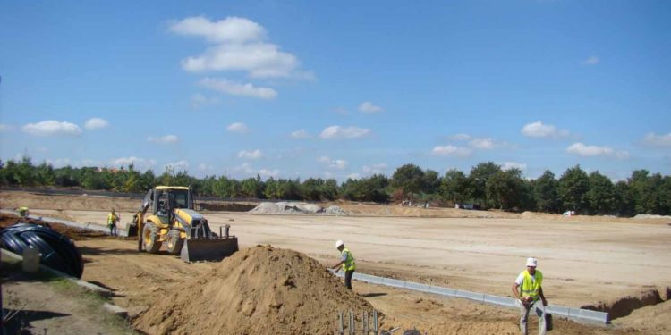 Oposição criticou modelo de financiamento do novo relvado sintético de Lagares da Beira