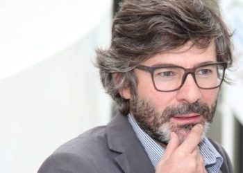 PS acusa PSD de andar “aflito” por ainda não ter candidato