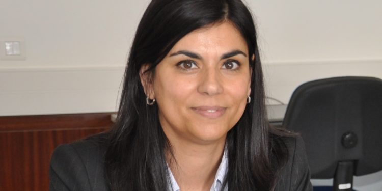 PSD confirma candidatura de Diretora Regional de Educação
