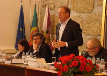 Alexandrino acusa líder do PSD de ter atitude “neonazi”