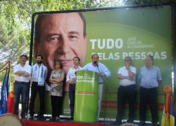 “Recandidato-me para dar tudo pelas pessoas”