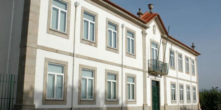 Presidente do executivo distribui pelouros pelos cinco eleitos