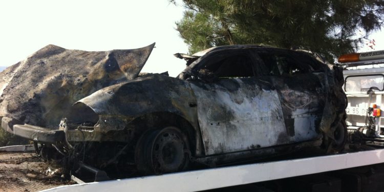 Condutora morre carbonizada na sequência de despiste em Lagos da Beira