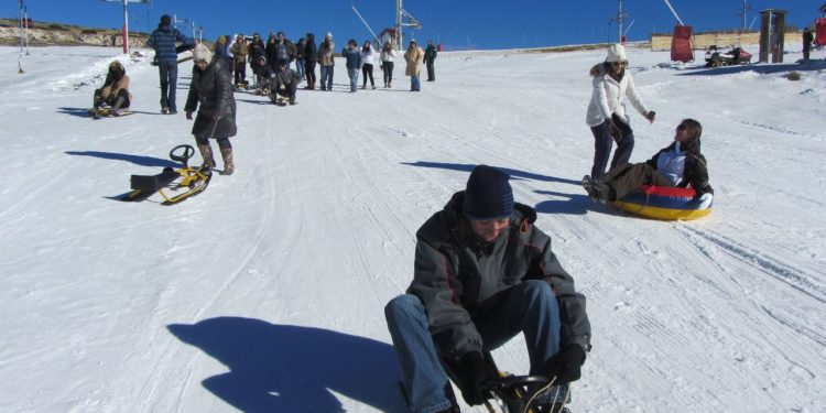 Utentes da ARCIAL fizeram esqui na Serra da Estrela