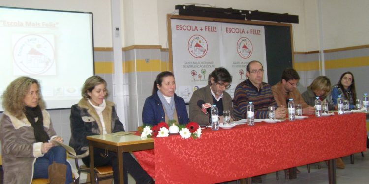 Município de Oliveira do Hospital apresenta Projeto “Escola + Feliz” nas escolas