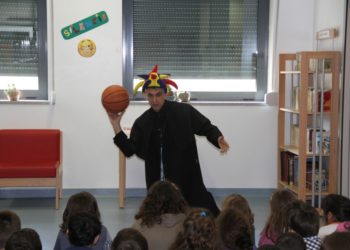 Escritor Miguel Babo visita as Bibliotecas da Rede Escolar