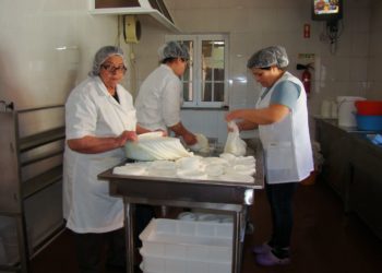 Tradição ainda é o que era na queijaria dos Lameiras