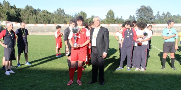 Torneio Internacional de Futebol Sub 14 no Estádio Municipal de Tábua