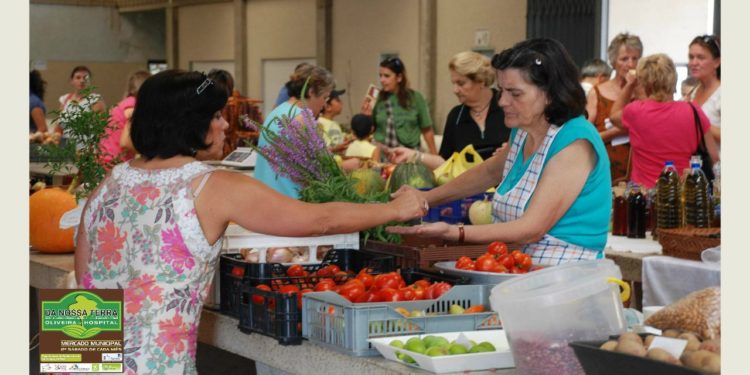 Mostra de produtos biológicos e agrícolas em modo de produção tradicional – “Da Nossa Terra” – continua a marcar presença no Mercado Municipal de Oliveira do Hospital