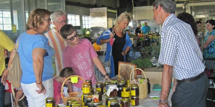Mostra de produtos biológicos e agrícolas em modo de produção tradicional – “Da Nossa Terra” – este sábado no Mercado Municipal de Oliveira do Hospital