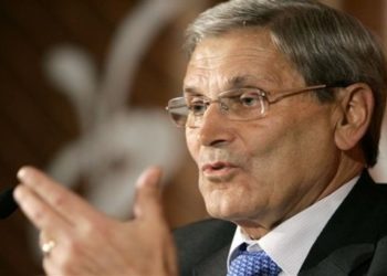 Ex presidente da Assembleia Municipal tentou impedir homenagem a Belmiro de Azevedo