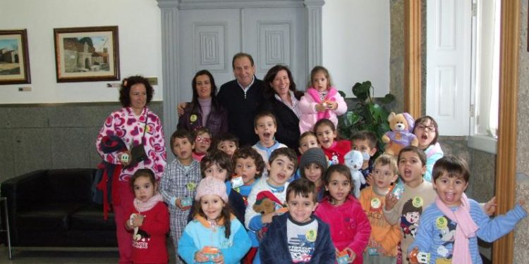 Crianças de Oliveira do Hospital assinalaram o Dia Nacional do Pijama