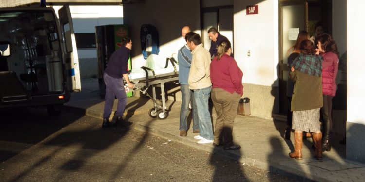 Utentes do Centro de Saúde de Oliveira do Hospital entraram ontem em desespero