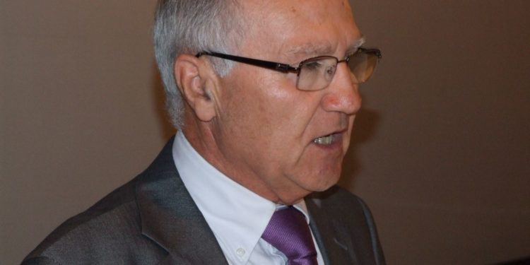 Autarca escreve ao Ministro da Saúde a pedir cuidados médicos para a população