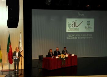 Fórum “O terceiro setor: a relevância económica e o controlo interno” no Centro Cultural