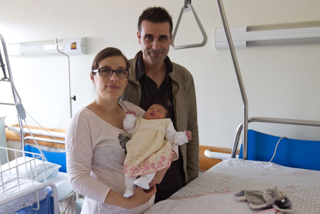 Artista fez parto à mulher e viu a filha nascer no IC2