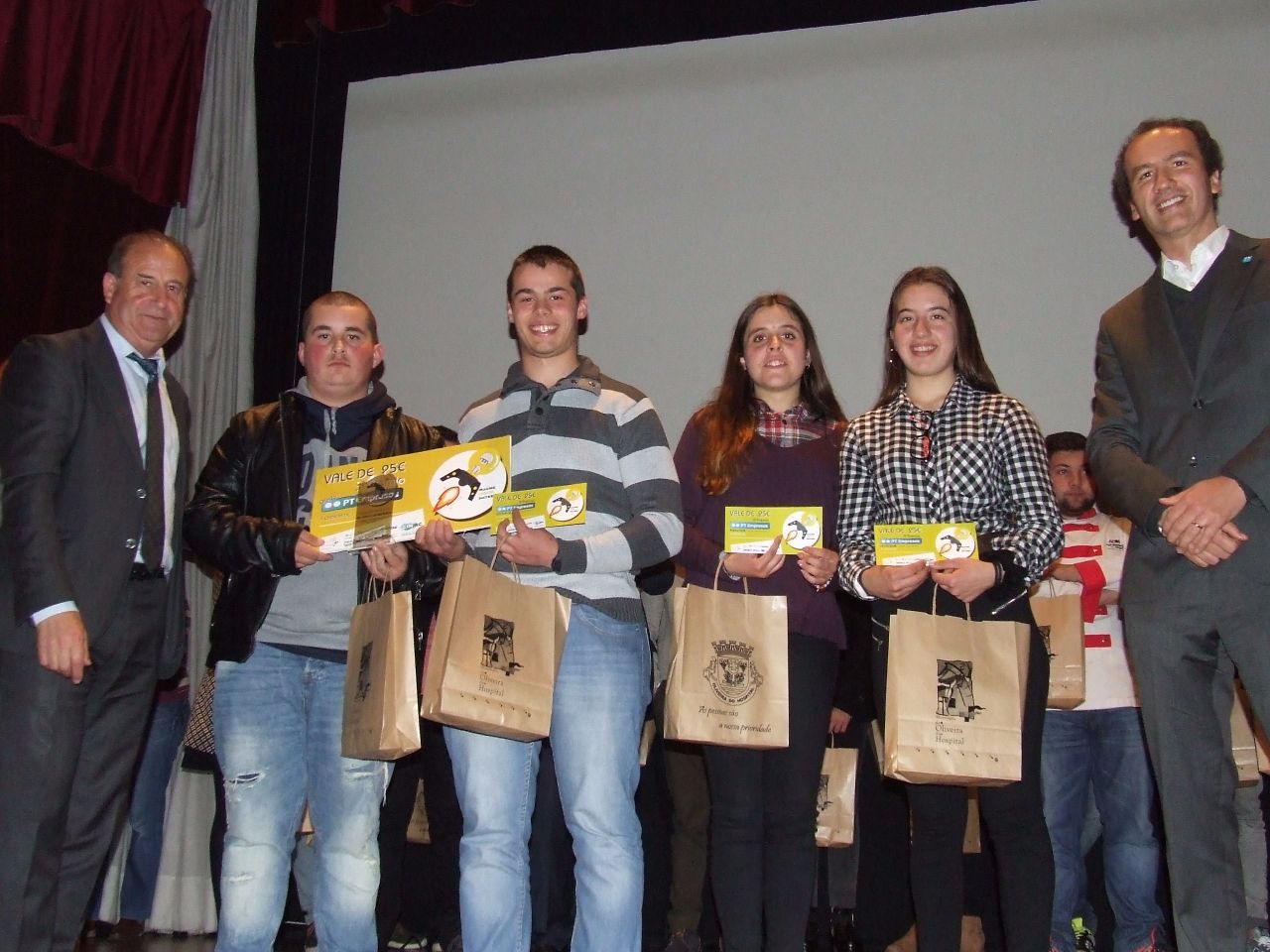 3.º Prémio _ BlindSneaker e Ya.Come