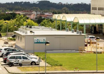 Purever Industries oferece ao Hospital de S. Teotónio/Viseu uma unidade modular para triagem Covid-19, projetada e construída em uma semana