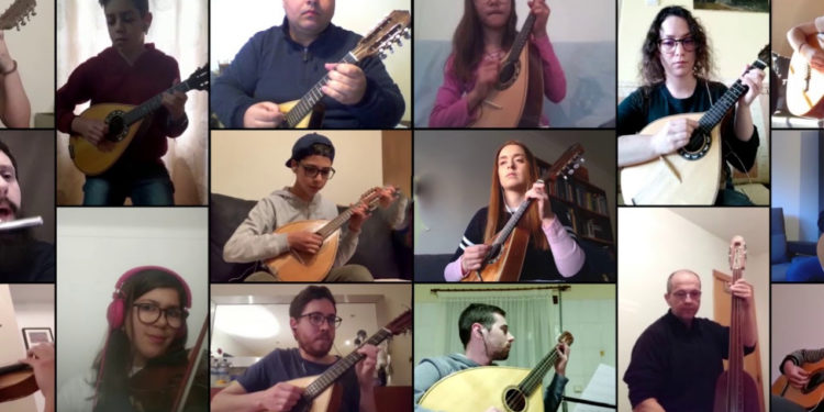A música continua com a Tuna Penalvense