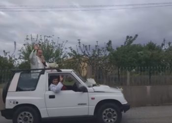 Visita Pascal às freguesias este ano foi de carro e altifalante
