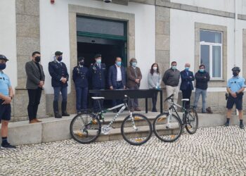 Município de Oliveira do Hospital entregou duas bicicletas à GNR local