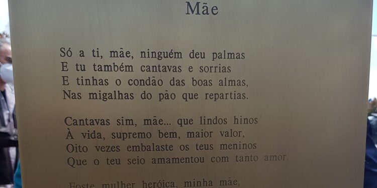 Oliveira do Hospital inaugura Monumento à Mãe numa cerimónia carregada de emoções
