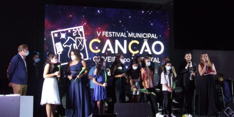 V Festival Municipal da Canção proporcionou uma noite de talentos