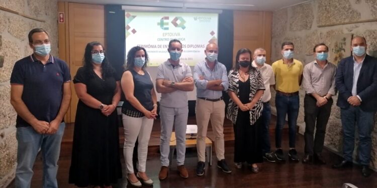 Centro Qualifica da EPTOLIVA reconheceu competências aos primeiros seis formandos