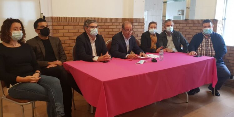 Alexandrino move ação contra Francisco Rodrigues e jornal Correio da Beira Serra por “difamação” e volta a acusar o candidato da Coligação de não passar de “um mentiroso miserável”