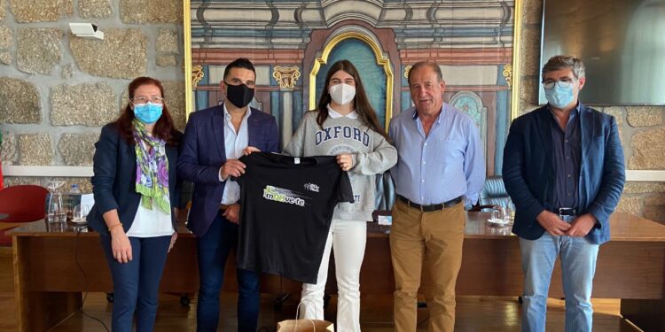 Atleta paralímpica Beatriz Monteiro recebida nos Paços do Município de Oliveira do Hospital