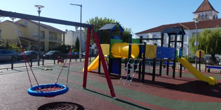 Parque Infantil de Tábua foi requalificado