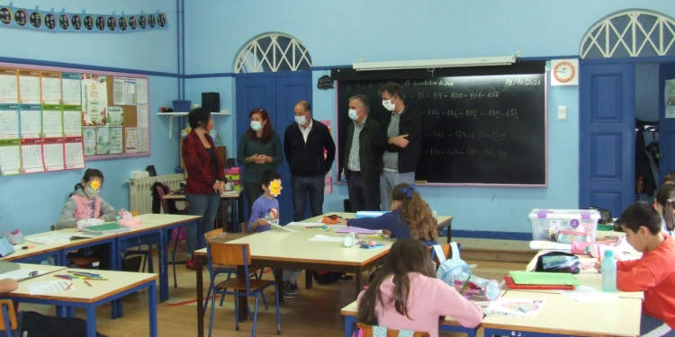 Município de Oliveira do Hospital distribui fruta aos alunos para uma “Escola + Saudável”