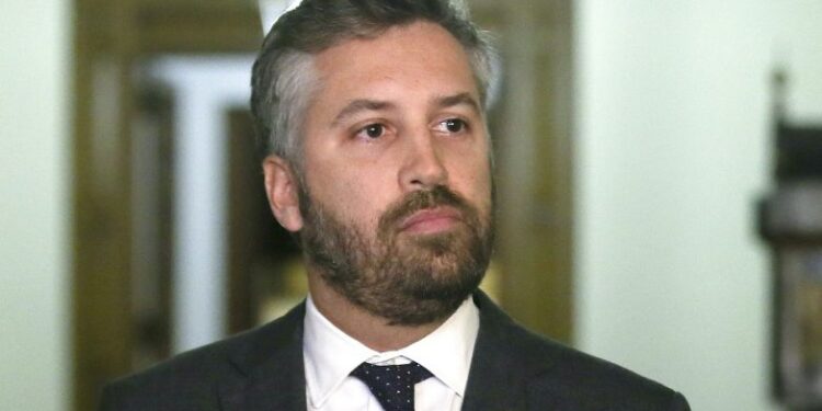 Ministro das Infraestruturas quer IC6 inaugurado até 2026 mas prefere não fazer “anúncios” aos oliveirenses