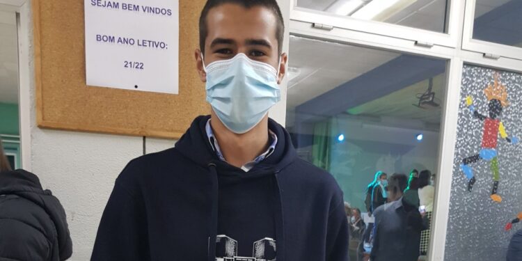 Oliveira do Hospital tem um aluno num dos cursos com média mais alta em Portugal