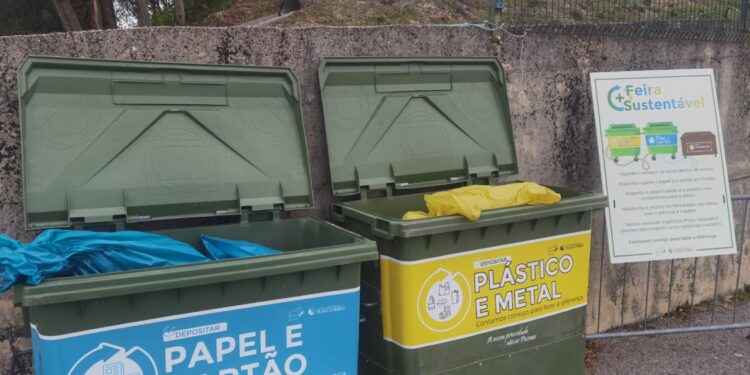 Ação de sensibilização ambiental junto dos feirantes