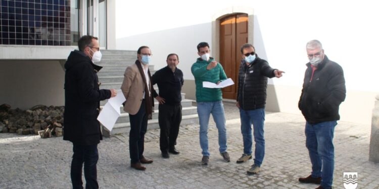 Presidente da Câmara de Tábua acompanha obras da Igreja Matriz