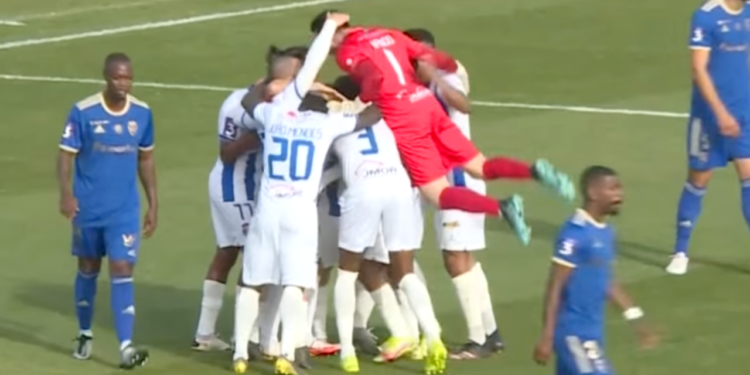 FC Oliveira do Hospital vence no Amora