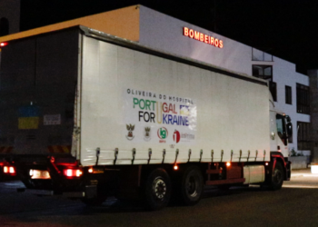 Bombeiros Voluntários de Oliveira do Hospital enviaram camião com bens e produtos para ajuda aos refugiados da Ucrânia