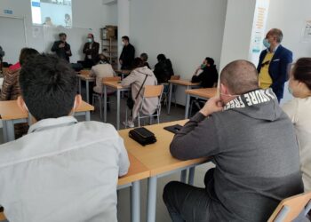 Cidadãos ucranianos aprendem português em Oliveira do Hospital