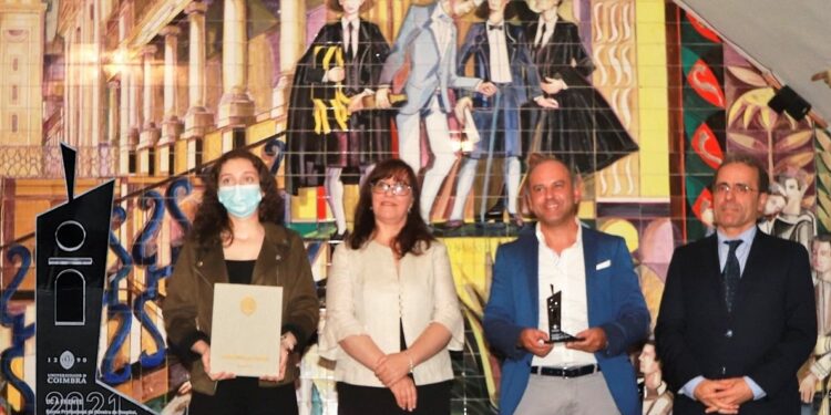 Ex aluna e Eptoliva, a única escola profissional do país, distinguidas pela Universidade de Coimbra