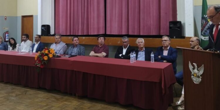 Novo presidente dos Bombeiros de Tábua quer abrir instituição aos tabuenses e aposta na melhoria das condições do quartel e num novo e moderno Centro de Exames