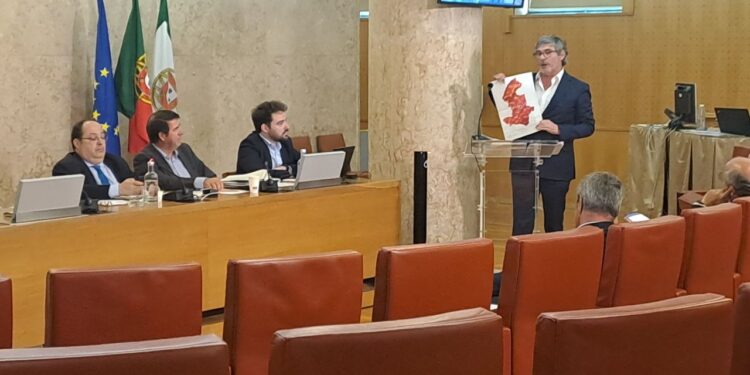 Presidente da Câmara Municipal de Oliveira do Hospital participa em audição no parlamento sobre Carta de Perigosidade de Incêndio Rural