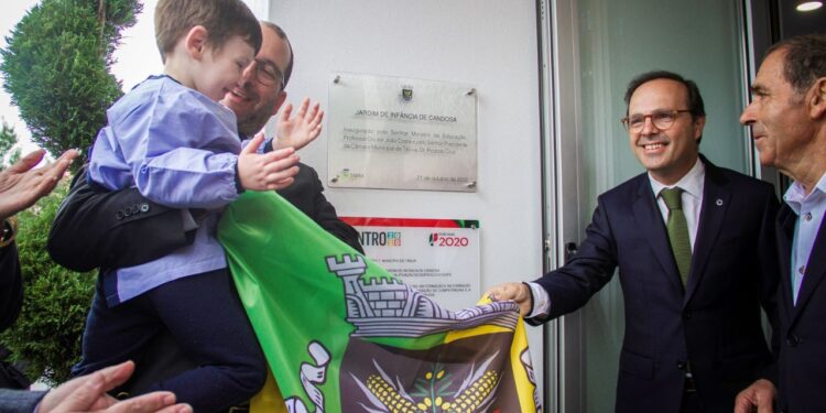 Ministro da Educação inaugura novos equipamentos escolares em Tábua