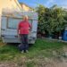 Agricultor de Nogueira do Cravo conta como (sobre) viveu durante dois anos numa roulote, depois de ter perdido a casa e o ovil no fogo
