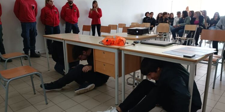 Município de Oliveira do Hospital promoveu simulacro “A Terra Treme” junto dos alunos da Eptoliva