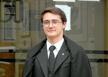 Oliveirense João Caseiro continua na liderança da Associação Académica de Coimbra