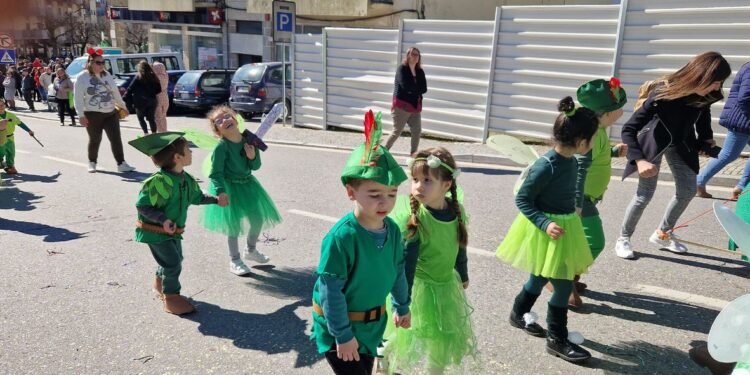 Desfile de Carnaval do Agrupamento de Escolas de Oliveira do Hospital com “A Magia da Disney”