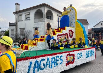 Carnavais de Lagares e Seixo da Beira regressaram com muita alegria e diversão