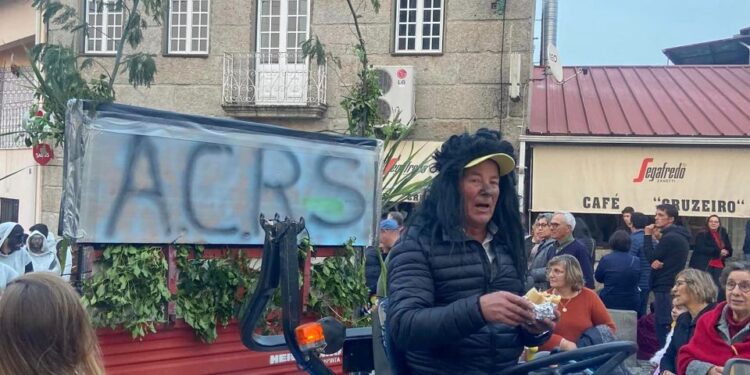 Carnavais de Lagares e Seixo da Beira regressaram com muita alegria e diversão