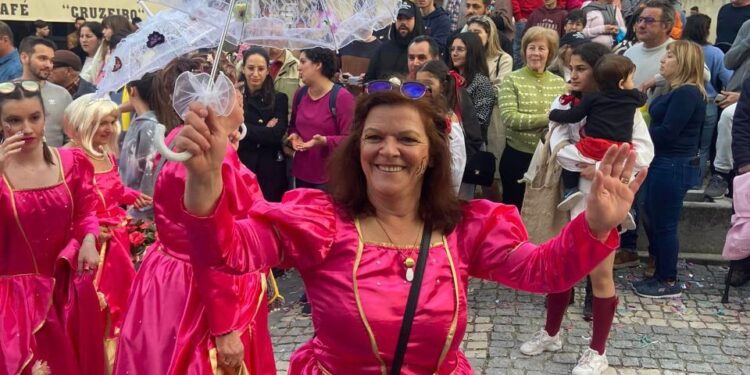 Carnavais de Lagares e Seixo da Beira regressaram com muita alegria e diversão